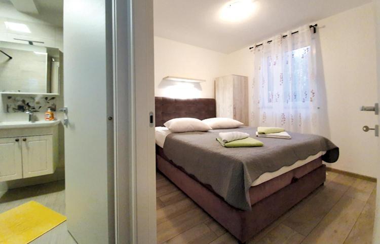 Apartmani Kurjakovic - פונאנט מראה חיצוני תמונה